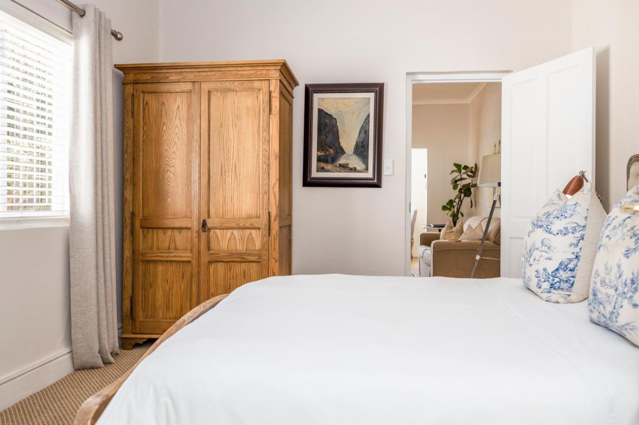 Bed and Breakfast Petit Ermitage à Franschhoek Extérieur photo