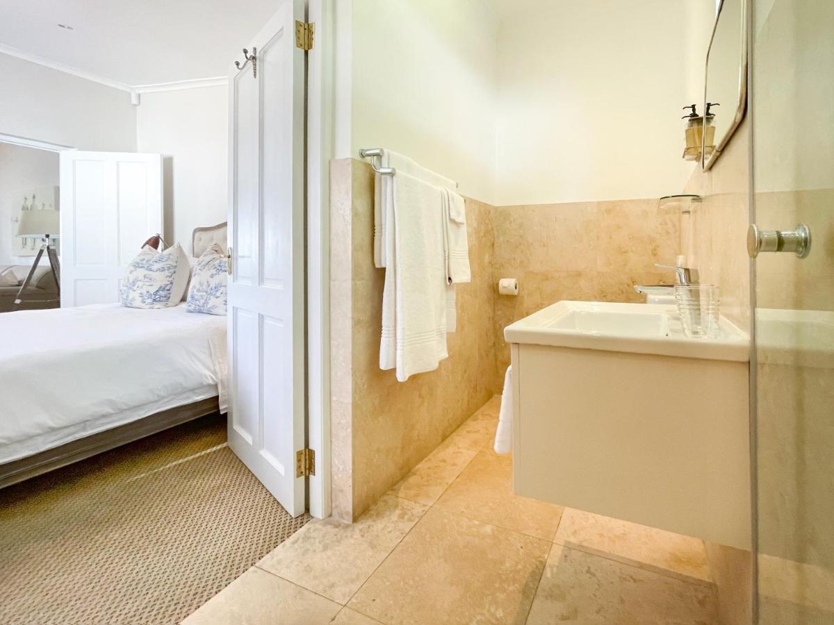 Bed and Breakfast Petit Ermitage à Franschhoek Extérieur photo